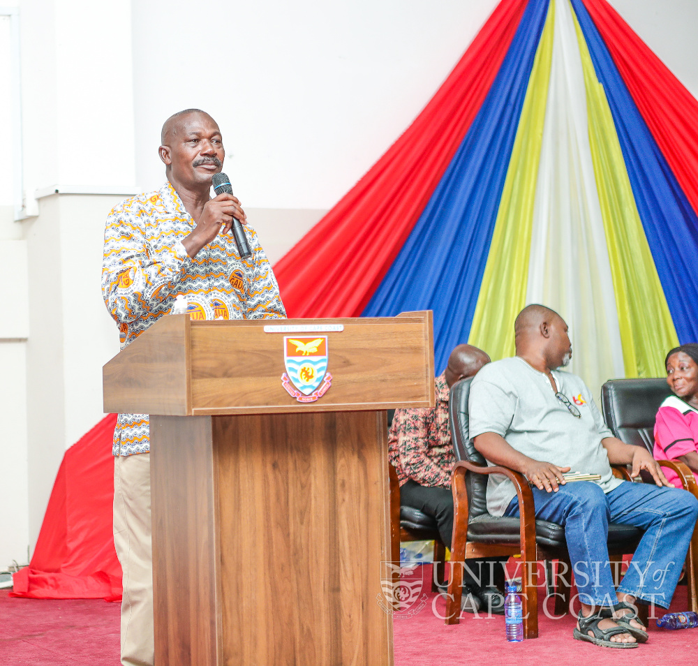 Head of Security-UCC, Col. Rtd Joseph K. Baah Tsiquaye speaking at the orientation