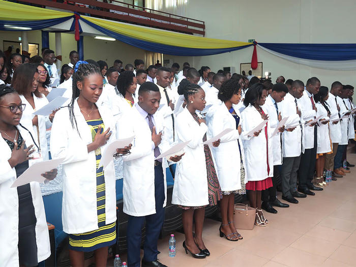 Students swearing the UCCSMS Oath Students swearing the UCCSMS Oath